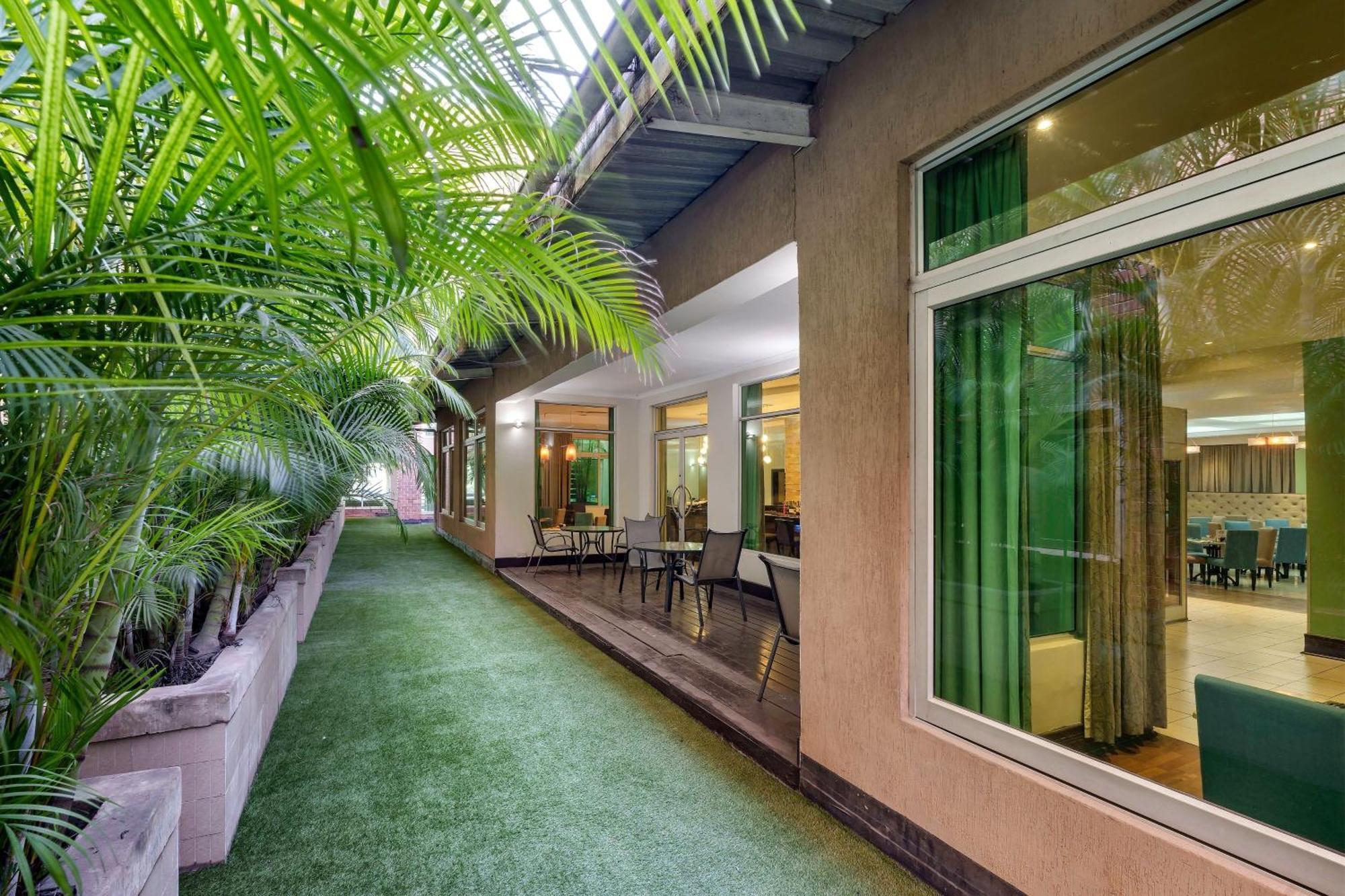 Protea Hotel By Marriott Lusaka Dış mekan fotoğraf