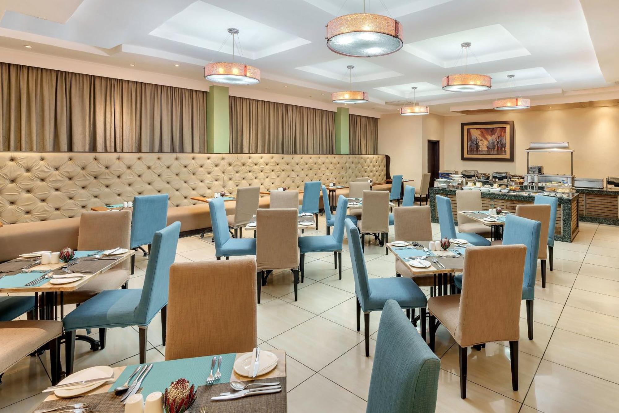 Protea Hotel By Marriott Lusaka Dış mekan fotoğraf